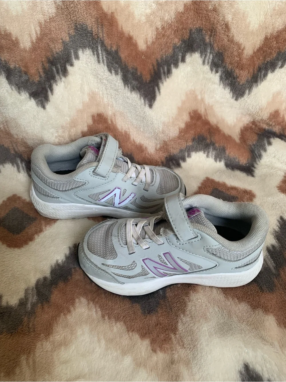 New Balance 519 Running Shoes Baby Toddler Size 8.5 Easy On Gray Purple